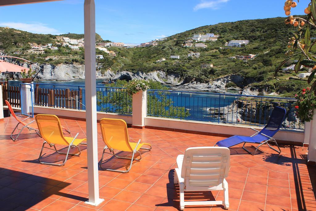 L'Incanto Di Cala Feola Ponza Ngoại thất bức ảnh